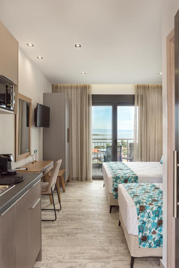 Thea Luxury Apartments Вурвуру Екстериор снимка